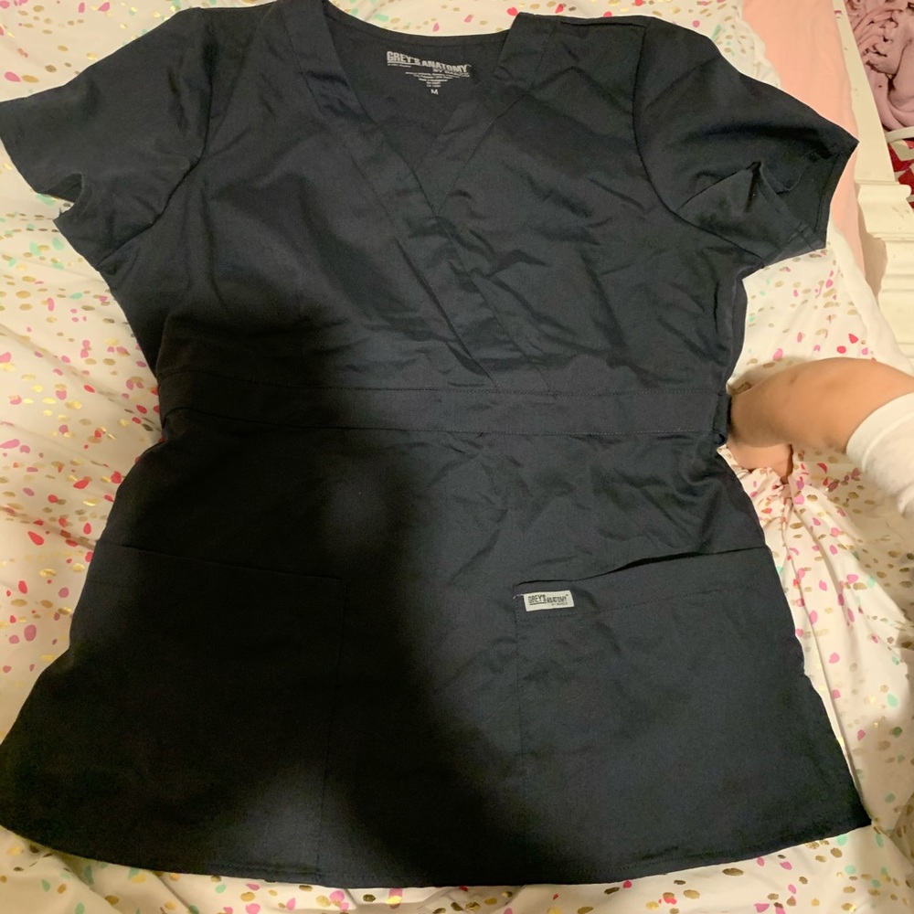 Greys anatomy scrub top